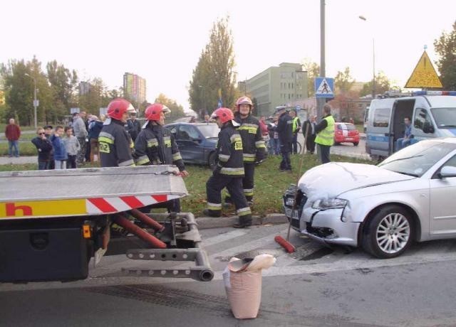 Po przybyciu na miejsce zdarzenia zastępów PSP stwierdzono, że w wyniku zderzenia ranny został pasażer Forda ,który został zabrany do szpitala przed przybyciem na miejsce zastępu straży pożarnej.