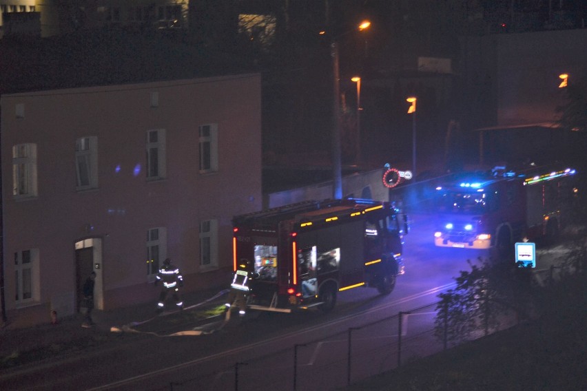 Inowrocław. Pożar budynku przy ulicy Cegielnej [zdjęcia]