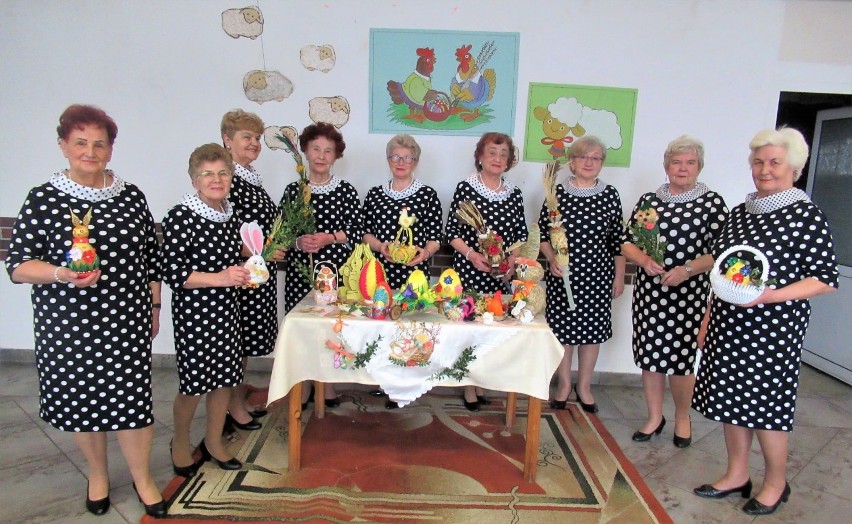 Klub Seniora Ustronie przygotowywał świąteczne ozdoby