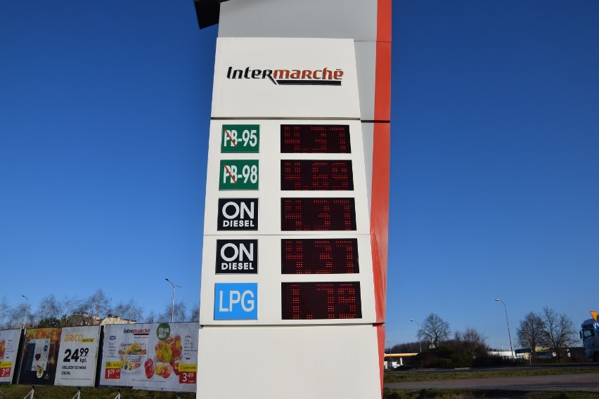 Ceny paliw w Szczecinku w czasie epidemii. Cenowy szok [zdjęcia]