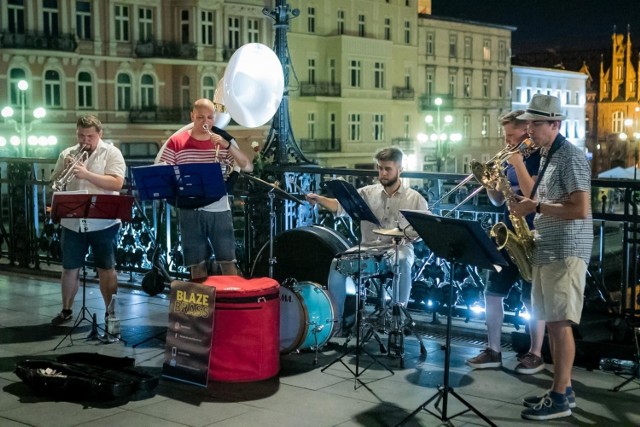 22.08.2020 bydgoszcz mostowa wystep zespol blaze brass . fot: tomasz czachorowski/polska press