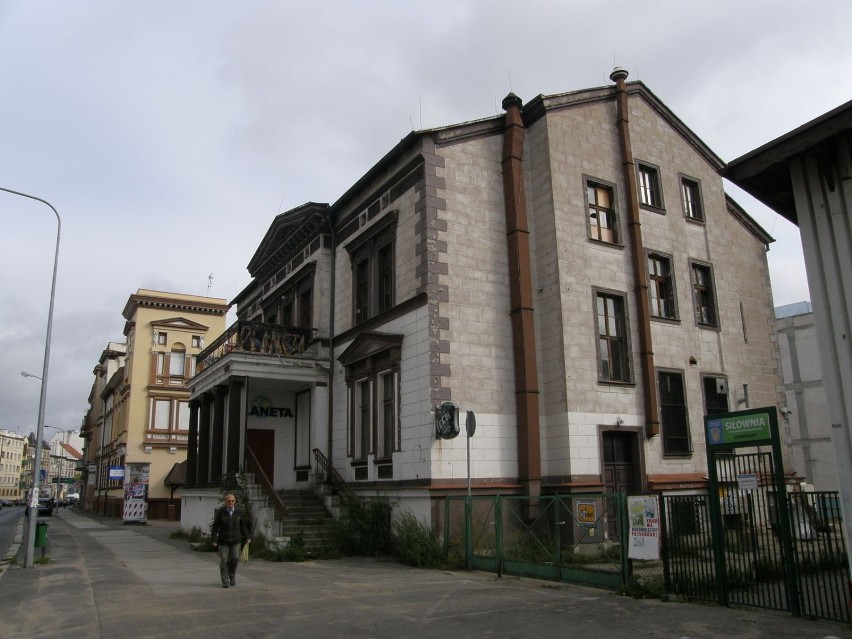 Przy ul. Okrzei, na tyłach byłego domu kultury Hutnik. Fot....