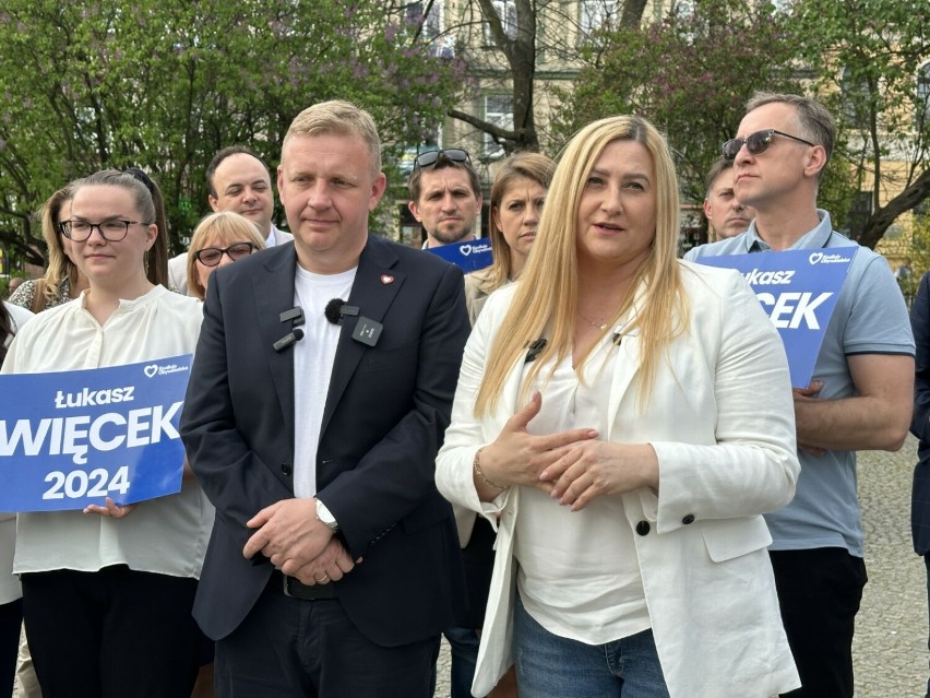 Koalicja Obywatelska z większością w radzie miasta Radomska. Łukasz Więcek: "Chcemy współpracować z każdym". FILM