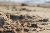 Lato nad Bałtykiem. Ukryta plaża dla nudystów w gminie Darłowo.  ZDJĘCIA