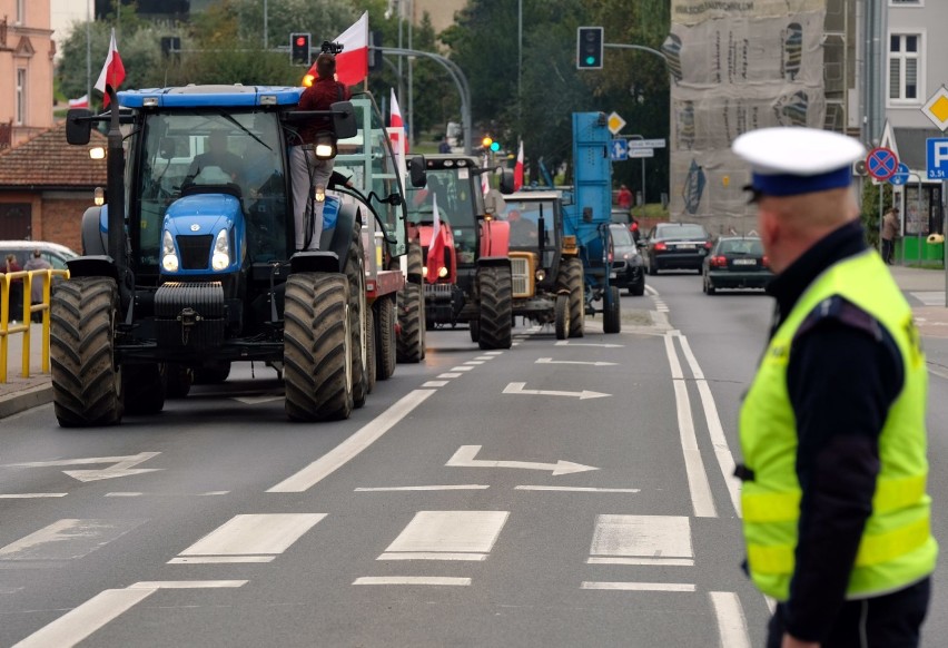 Kierowcy, uważajcie. Dziś (środa, 21.10) zbierają się rolnicy i znów mogą być utrudnienia na drogach w regionie