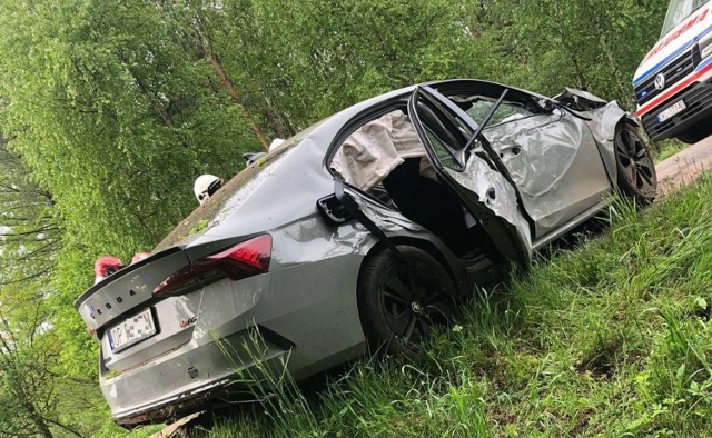 Tajemniczy wypadek niezidentyfikowanego pijanego kierowcy na drodze Kozłowice – Jamy