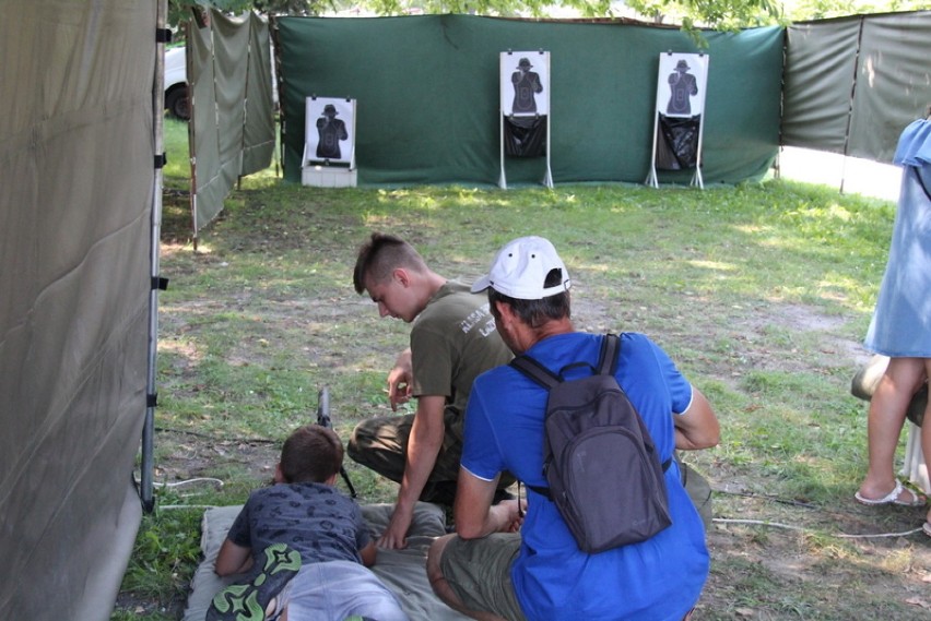 Piknik militarny w Parku Sieleckim