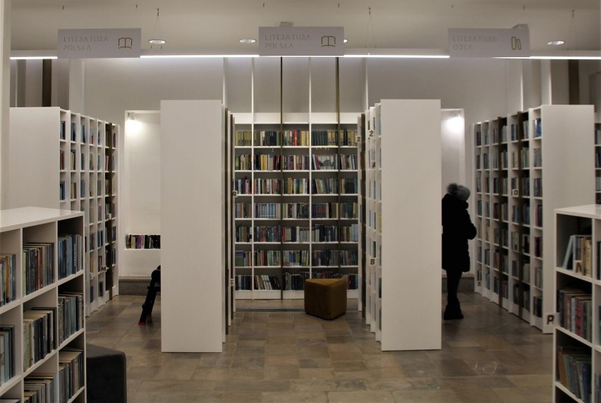 Duma Tarnogrodu. Okoliczni mieszkańcy uważają, że ich biblioteka jest najpiękniejsza w Europie