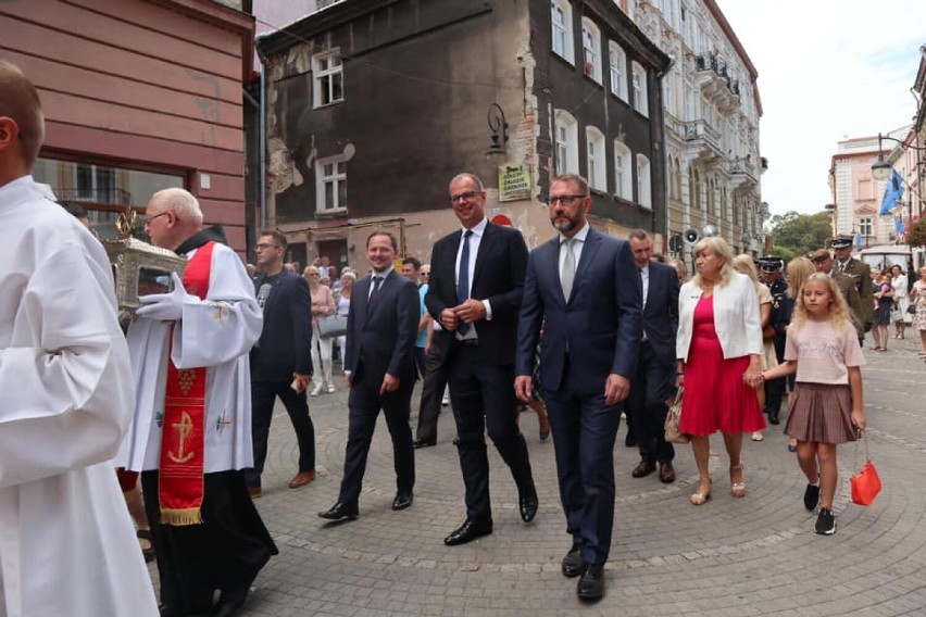 Procesja z relikwiami patrona Przemyśla św. Wincentego przeszła ulicami miasta [ZDJĘCIA]