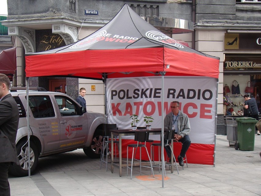 Przed ogłoszeniem wyników ESK 2016. Stoisko Radia Katowice