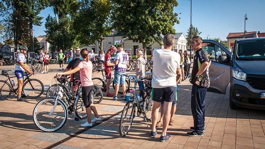 Łęczna na rowery. Ponad 200 osób wzięło udział w jubileuszowej edycji rajdu rowerowego. Zobacz zdjęcia!