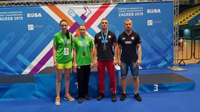 Dwa brązowe medale przywiozła ekipa kaliskiej Prosny z pierwszych w historii Akademickich Mistrzostwach Europy w kickboxingu, które odbyły się w Chorwacji.