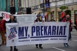 Marsz "My, prekariat", Warszawa. Protestowali pod Ministerstwem Pracy i Polityki Społecznej