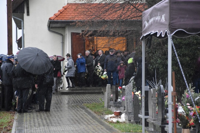 Na granowskim cmentarzu pożegnaliśmy zasłużonego strażaka, śp. Zdzisława Gawrońskiego