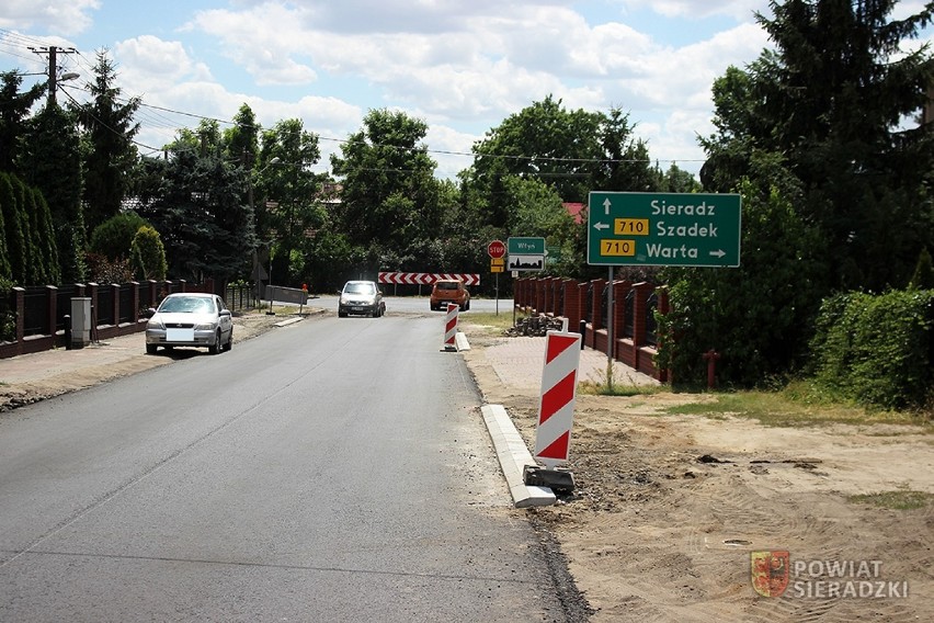 Będą utrudnienia na remontowanej drodze powiatowej Glinno-Włyń. Zostanie czasowo zamknięta (fot)