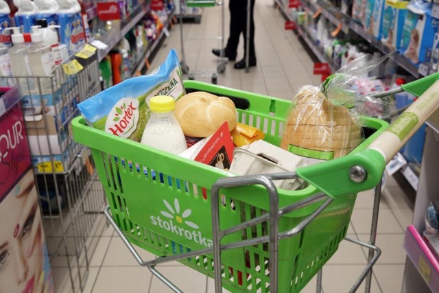 Wiceminister rolnictwa zapewnił na antenie Polskiego Radia, że w sklepach nie zabraknie żywności a Polska jest samowystarczalna