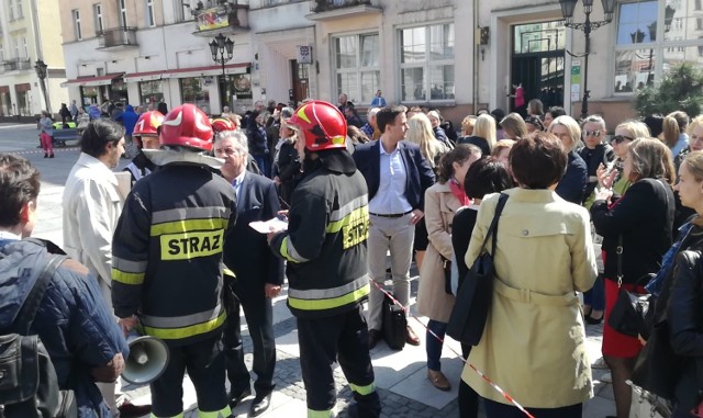 Alarm bombowy w Urzędzie Miasta Kalisza.