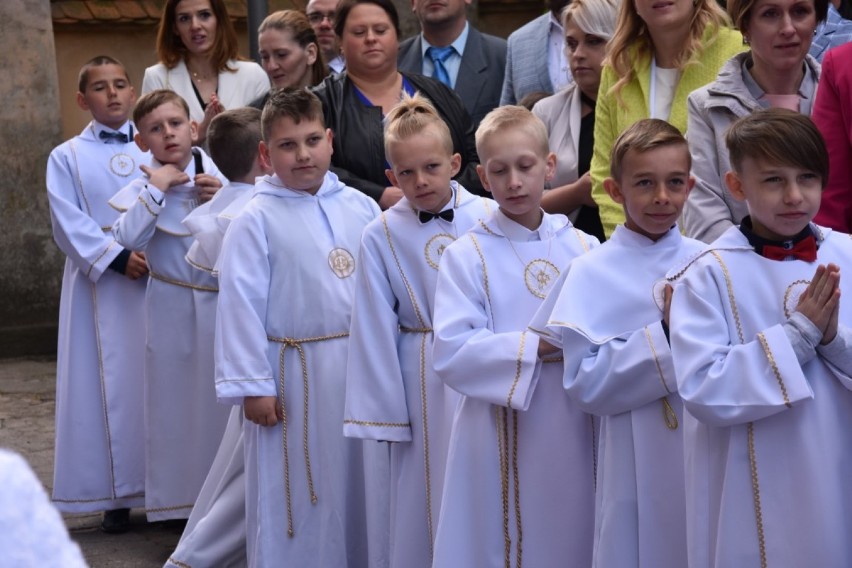 Pierwsza komunia święta 2019 w wągrowieckim klasztorze. Galeria zdjęć część I 