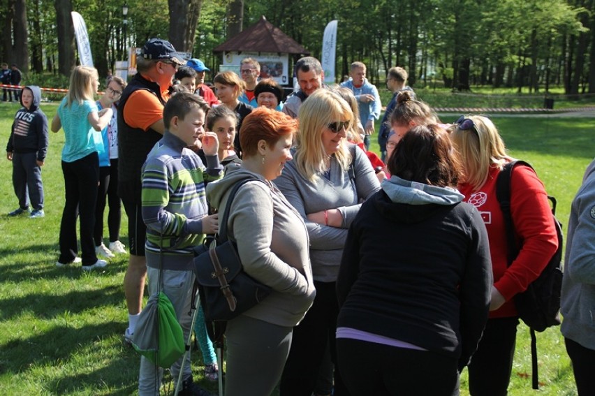 I Mistrzostwa Sycowa w Nordic Walking. Na starcie prawie 100 zawodników. ZDJĘCIA, FILM I WYNIKI