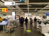 Pracownik IKEA zwolniony za krytykę LGBT i cytat z Biblii. Ruszył proces przed krakowskim sądem