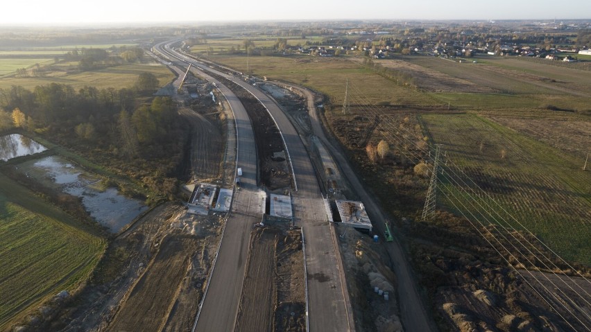 Budowa trasy S7 pod Warszawą. Co z odcinkiem Lesznowola - Tarczyn Północ? Czy otwarcie w grudniu jest zagrożone? 