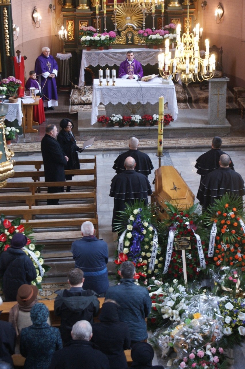 Zadzim: Pogrzeb najstarszej mieszkanki gminy. Marianna Kwiatkowska przeżyła 102 lata