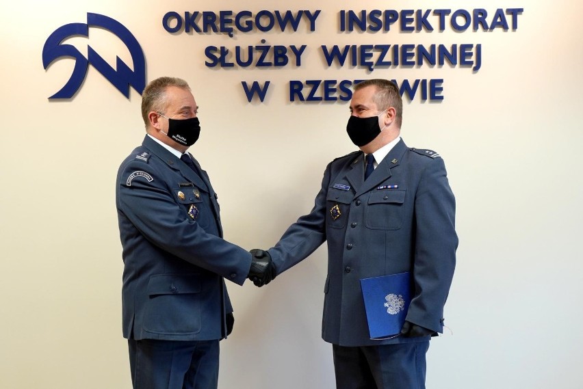 Akt powołania wręczył nowemu dyrektorowi płk Marek Grabek,...