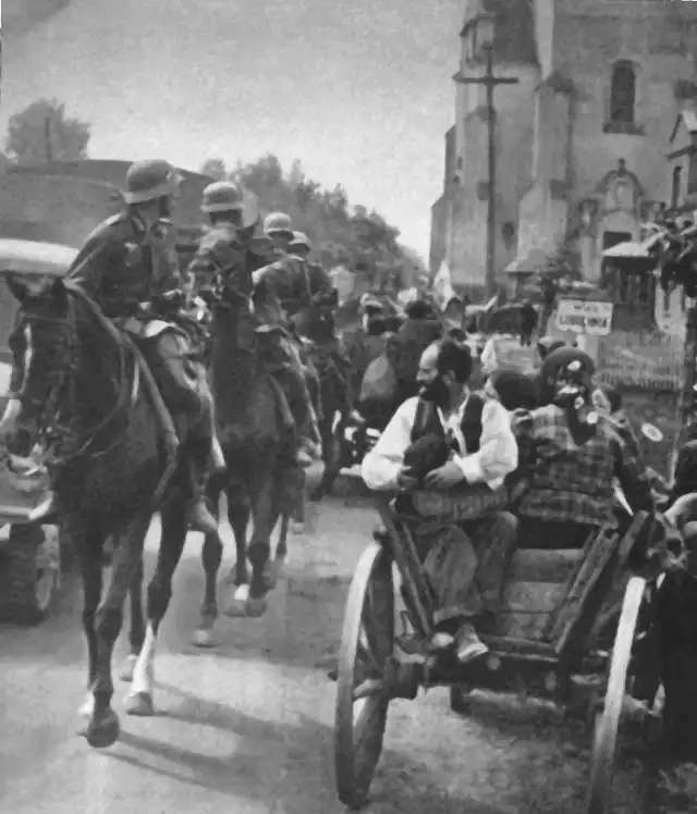 Wejście oddziałów  niemieckich do Lubochni w 1939 roku ze zbiorów Juliusza Szymańskiego