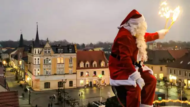 Mikołaj leci już na swoich saniach do Pszczyny. Jutro, 6 grudnia wyląduje na miejskim Rynku.