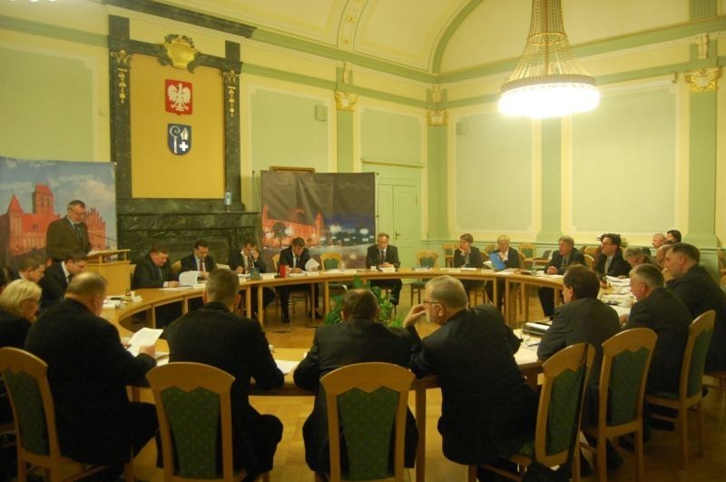 Kwidzyn: Burzliwa i ostatnia w tym roku sesja Rady Miasta