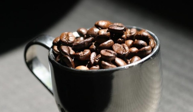Ciśnienie będzie spadać, więc przyda się kubek mocnej kawy:)