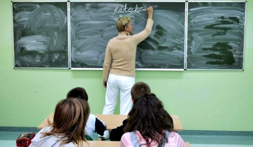 Co czwarty nastolatek w Bełchatowie nie chodzi w szkole na religię. Gdzie jest największa absencja? [RANKING]
