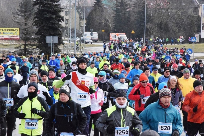 Zobacz więcej zdjęć z biegu, kliknij tutaj:
Półmaraton...