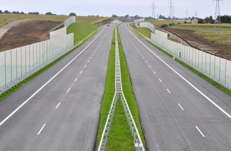 Urzędnicy opracowują plan awaryjny na wypadek niewybudowania trasy A2 na Euro 2012