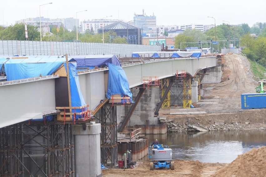 Remont mostu Lecha zaczął się w sierpniu 2018 r. Zaplanowano...