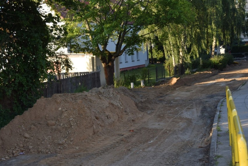 Utrudnienia w ruchu na terenie Grzybowa, Łubiany i Kościerzyny. Trwają remonty dróg w powiecie kościerskim