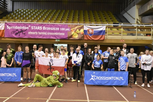 Turnieje w Brzeszczach wpisały się już na stałe do kalendarza imprez crossmintona. Tym razem rywalizowali zawodnicy z siedmiu klubów z Polski i Słowacji