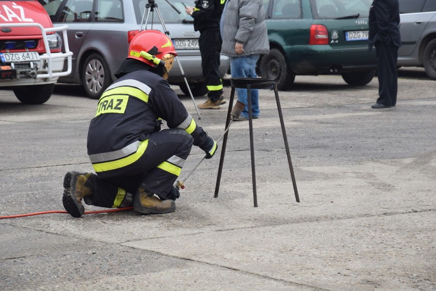 Młodzież zapobiega pożarom - w Komendzie Powiatowej Państwowej Straży Pożarnej odbył się turniej młodzieży [GALERIA]
