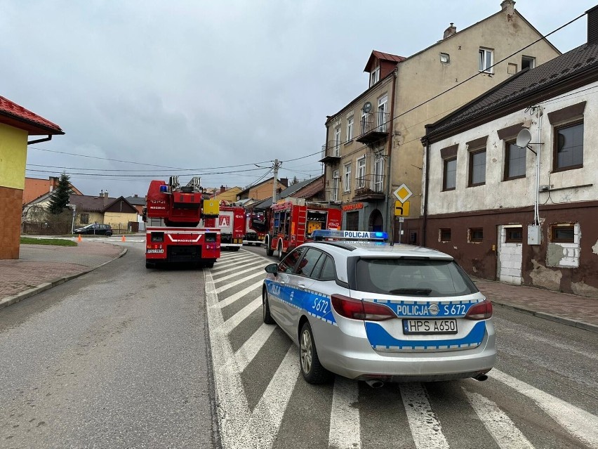 Pożar w kamienicy w Starachowicach. Z budynku ewakuowano 9 osób
