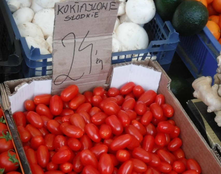 Pomidory koktajlowe były w cenie 24 złote za kilogram