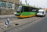 Zapadła się jezdnia pod torowiskiem na Zwierzynieckiej – tramwaje jeździły objazdem!