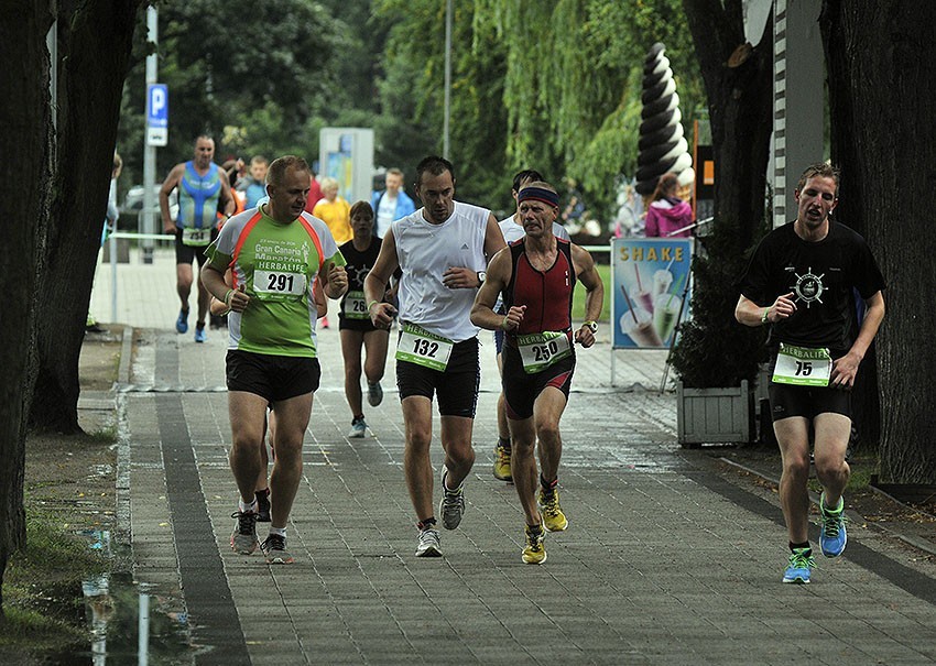 Mistrzostwa Polski w aquathlonie.Triathlonista Przemysław Szymanowski był najlepszy w Gdyni