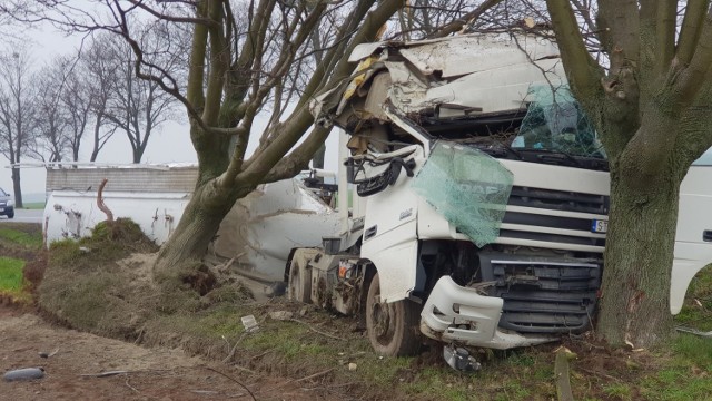 Tak wyglądała ciężarówka po wypadku.