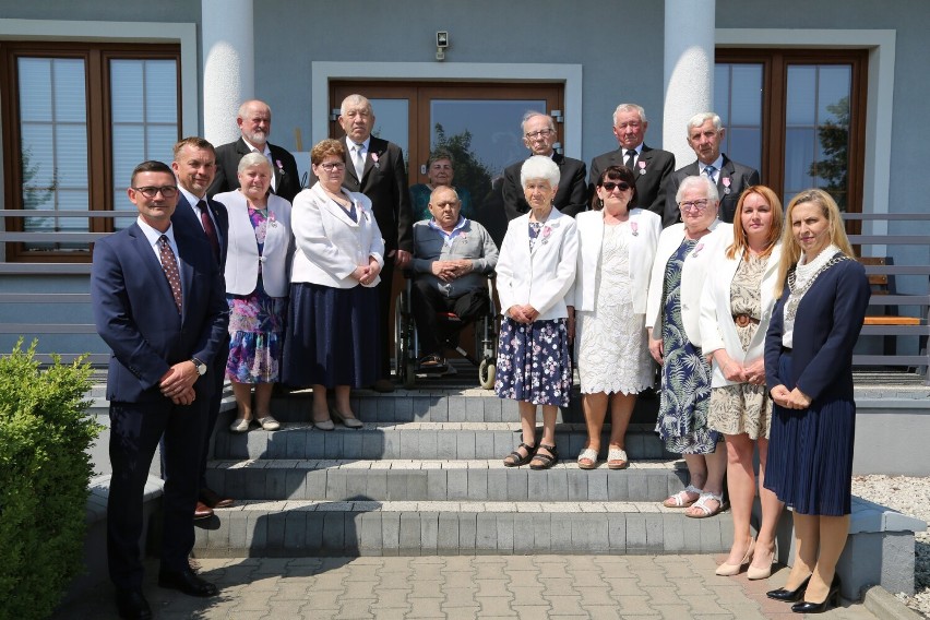 Złote Gody w gminie Brodnica. Osiem par otrzymało medale od Prezydenta RP za 50 lat małżeństwa