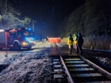 Tragedia na torach w powiecie wolsztyńskim. Nie żyje 15-latek potrącony przez pociąg