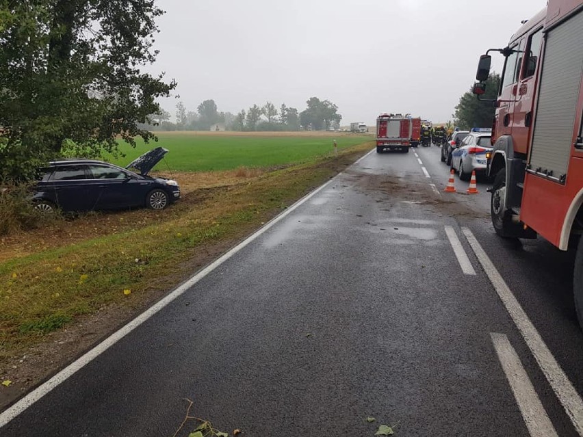 Groźny wypadek w Pruścach. Doszło do zderzenia dwóch pojazdów