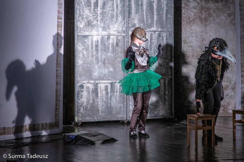 Teatr Współczesny z Krakowa wystawił dziś dla dzieci w Stargardzkim Centrum Kultury spektakl "W krainie Narni"