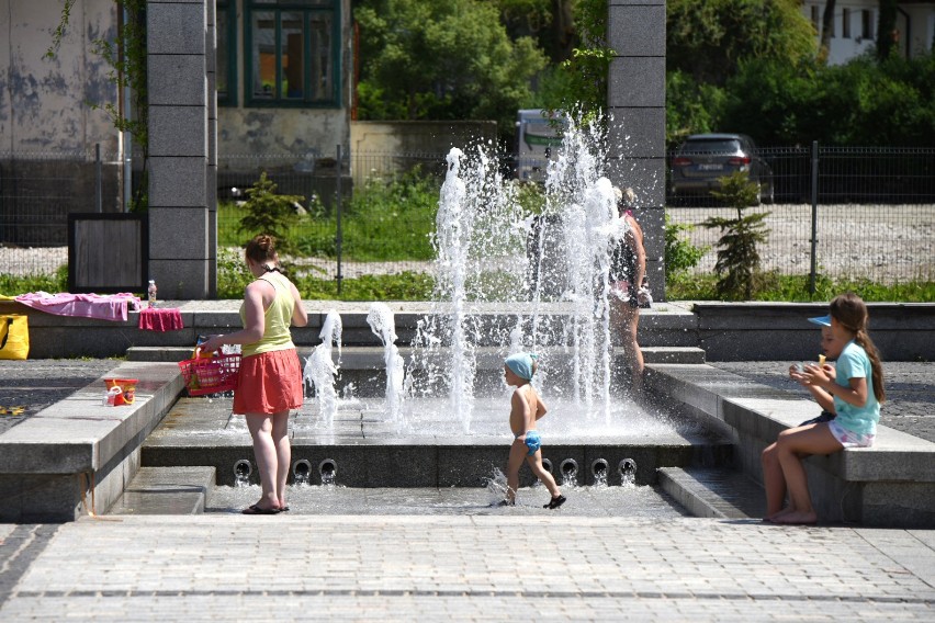 Zakopane się chłodzi podczas upału. Termometry wskazały 27 stopni [ZDJĘCIA]