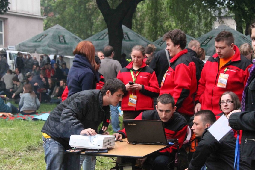 Igry 2012 w Gliwicach: Spływ kajakowy po Kłodnicy [ZDJĘCIA]