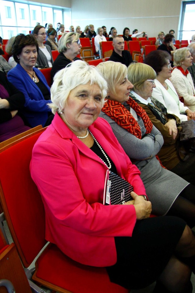 Halina Oleksa: Telefon zaufania pomoże seniorom